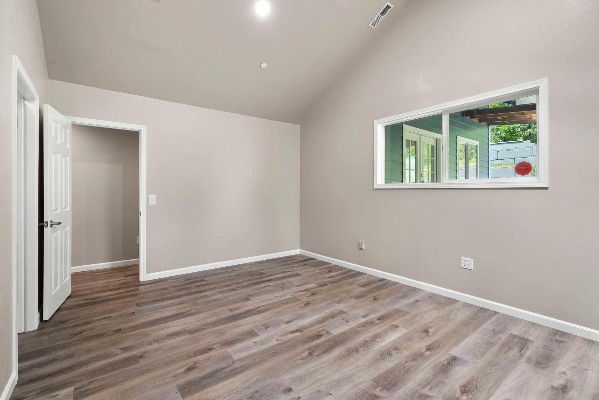 17210 SE May Valley Road photo 12